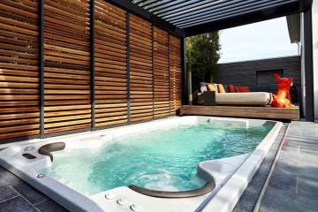 Pergola bioclimatica e brice soleil in legno ad alluminio