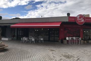 Tende a bracci per attività ricettive