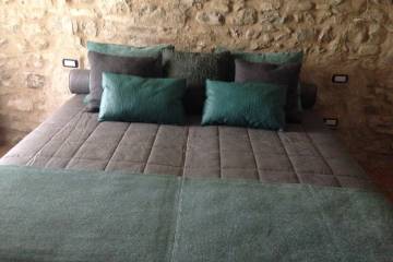 Letto contemporaneo con tessuti Kieffer